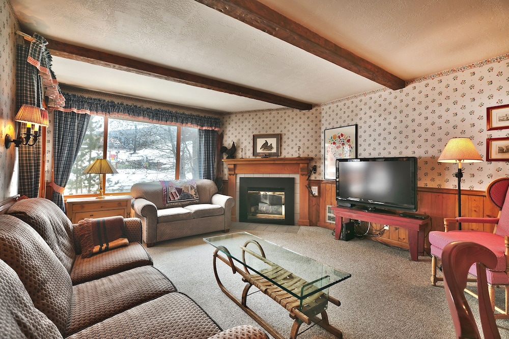 Condo, 3 Bedrooms