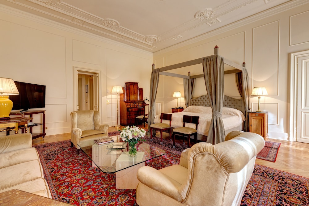 Junior Suite, City View photo 3