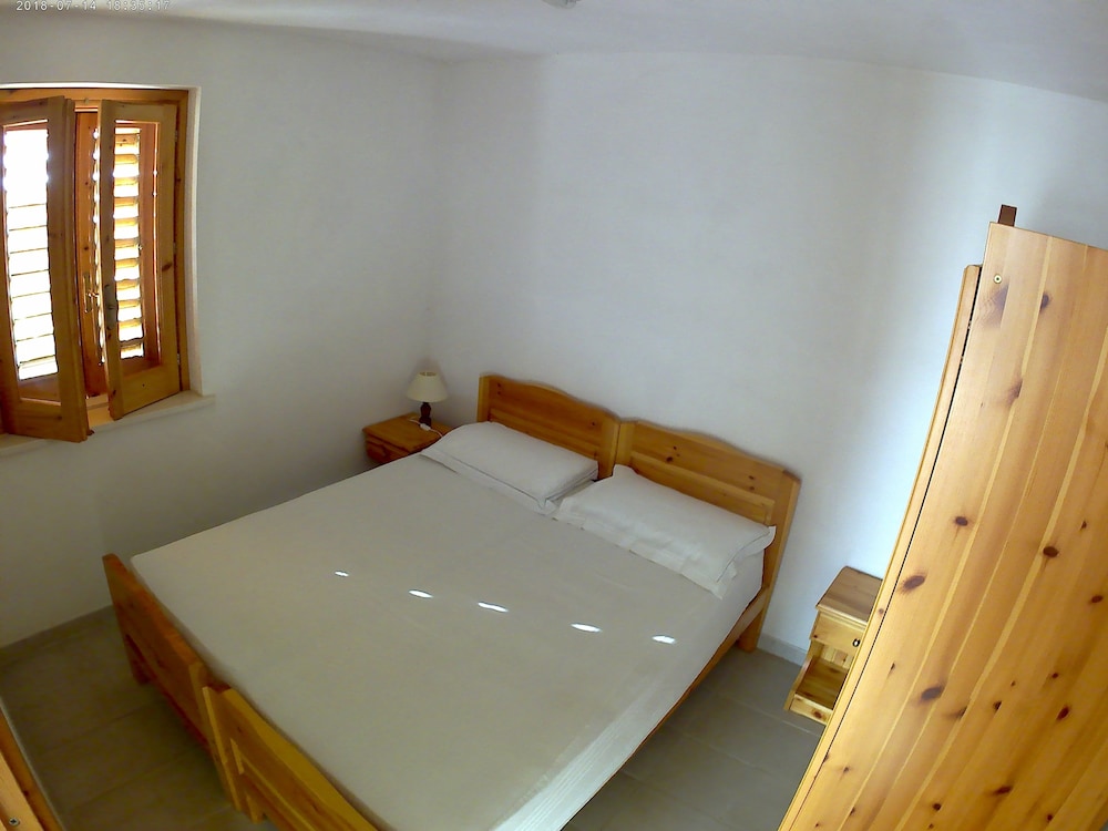 Classic Apartment, 1 Bedroom, Terrace photo 1