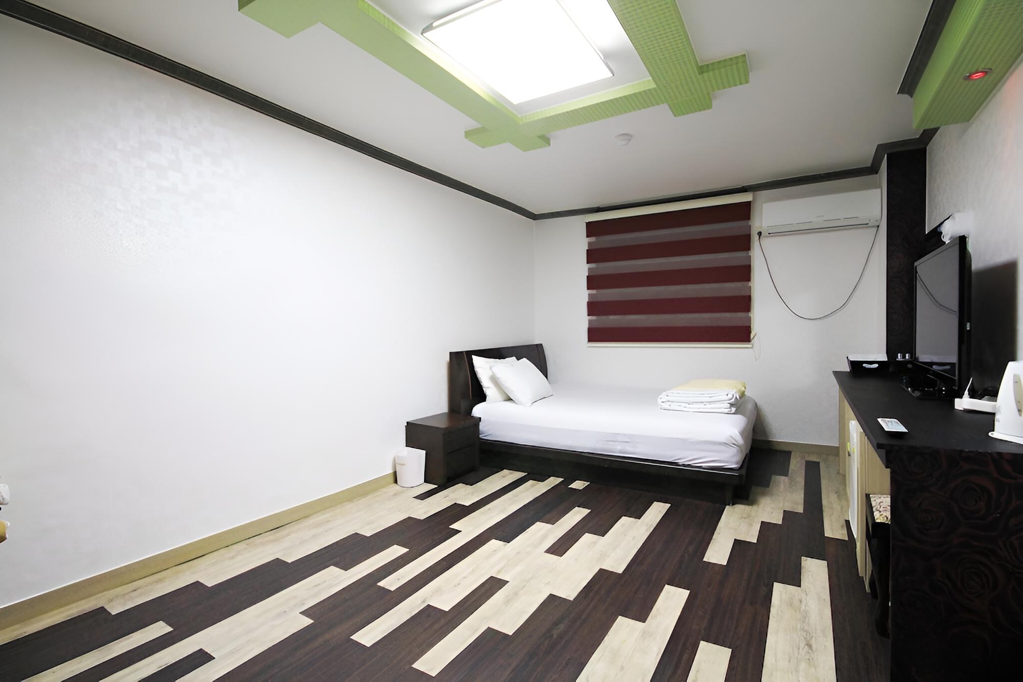 Room (Special Room) - Photo 1
