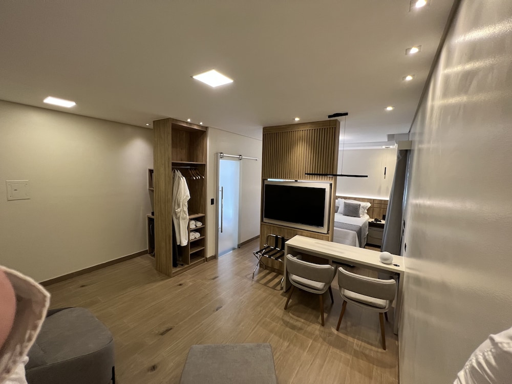 Luxury Suite, 1 King Bed (2 pessoas) photo 2