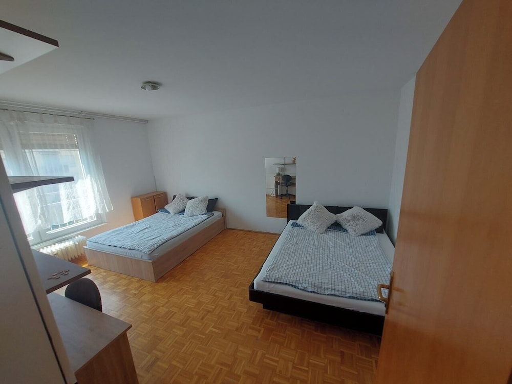 Standard Quadruple Room, City View