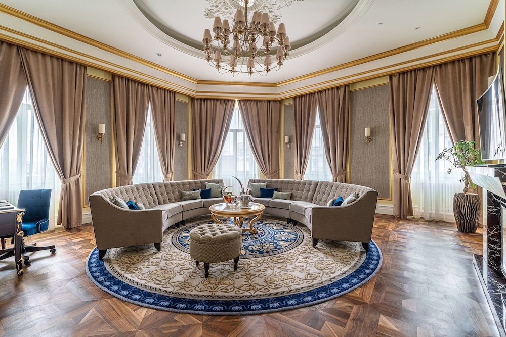Presidential Suite