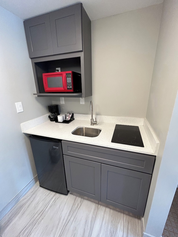 Standard Double Room - Photo 8