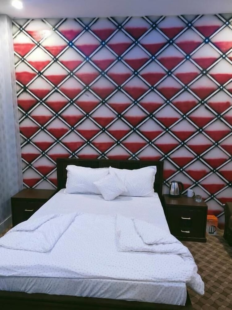 Deluxe Double or Twin Room photo 1