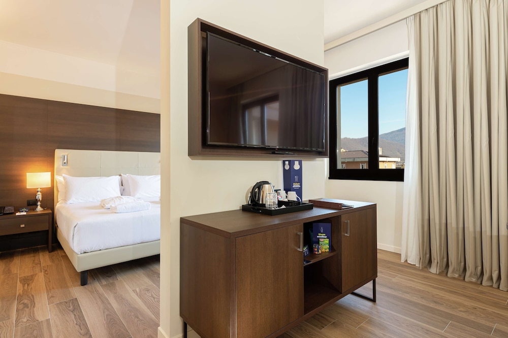 Junior Suite, 1 King Bed