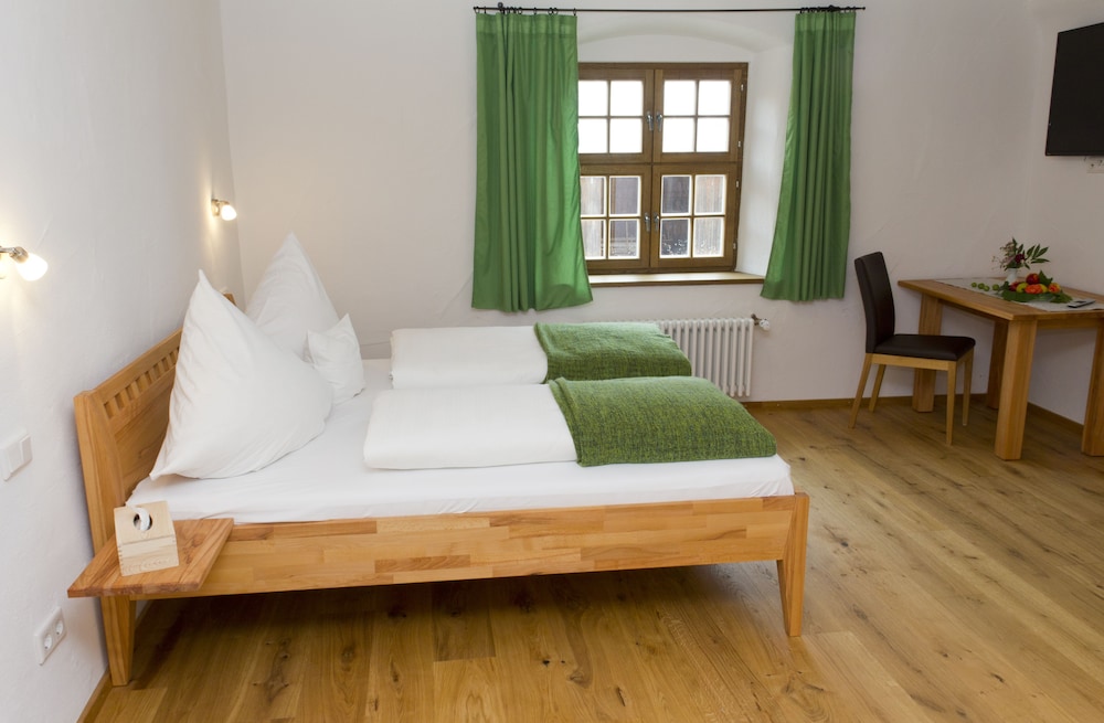 Room, 1 Queen Bed photo 3