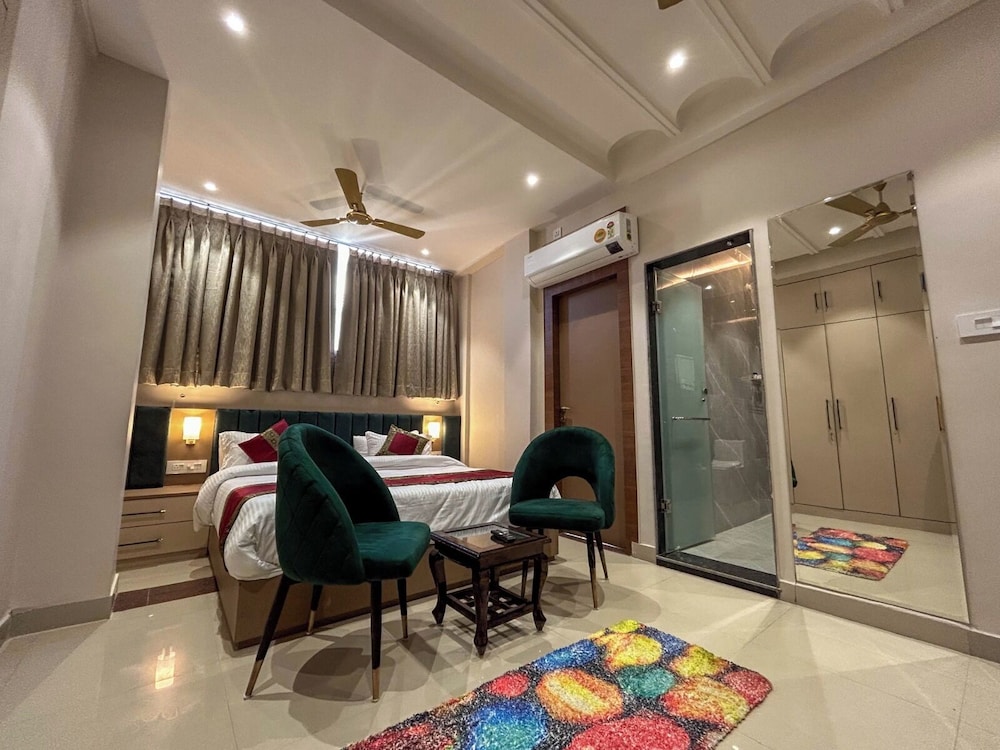 Super Deluxe Room With Balcony 103