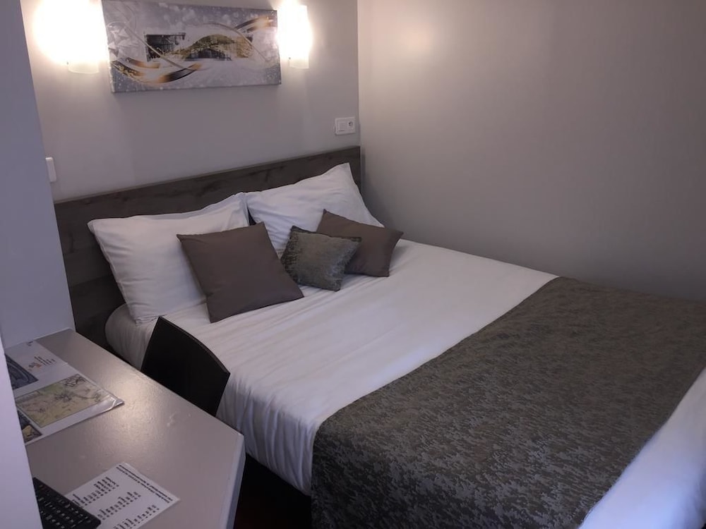 Classic Double Room