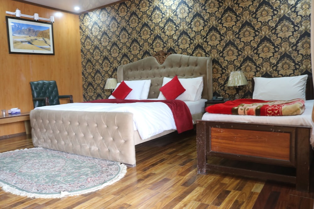 Deluxe Triple Room photo 2