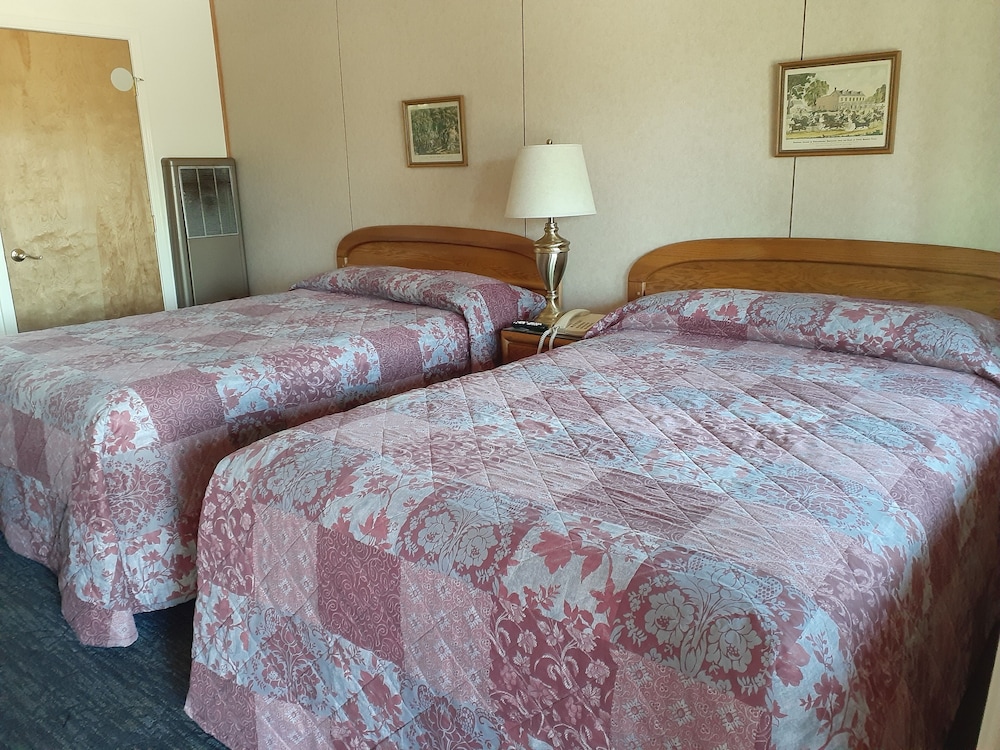 Room, 2 Double Beds, Accessible photo 1
