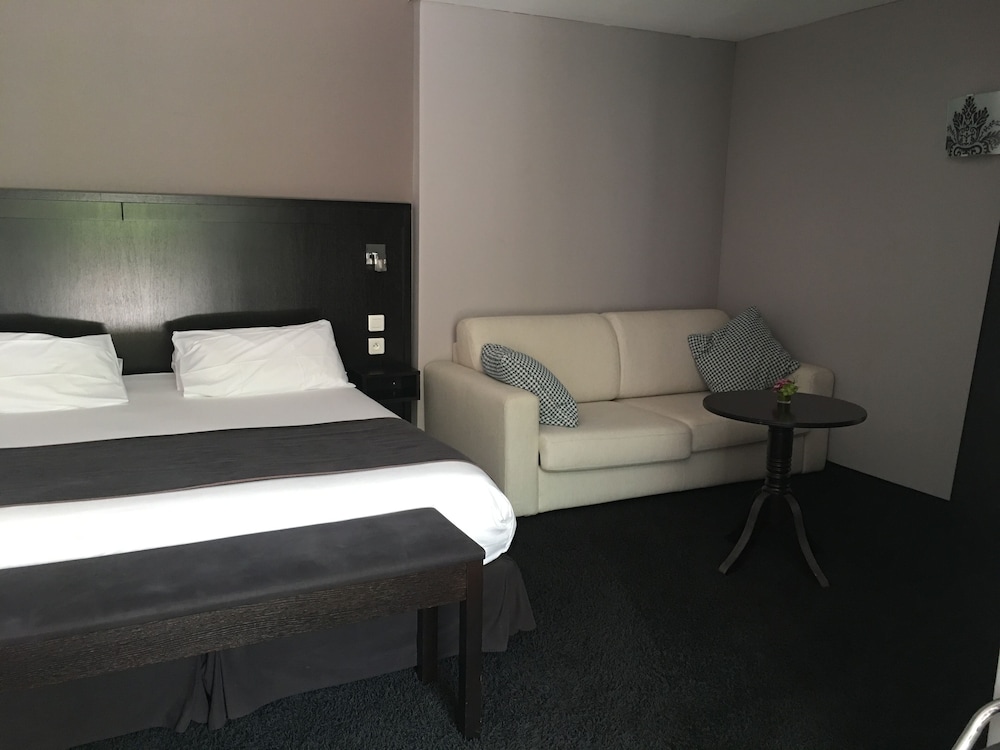 Superior Triple Room, Terrace - Photo 3