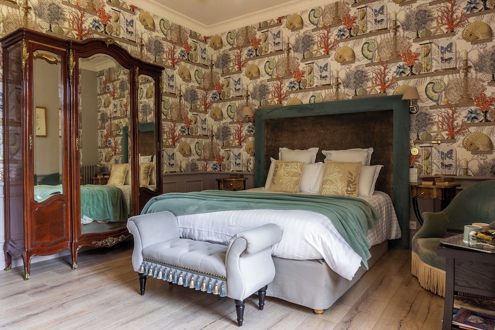 Comfort Room, 1 Queen Bed, Connecting Rooms, Garden View (Maria) photo 2