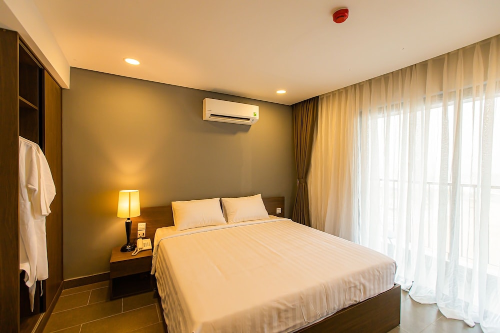 Deluxe Double Room, Balcony - Photo 5