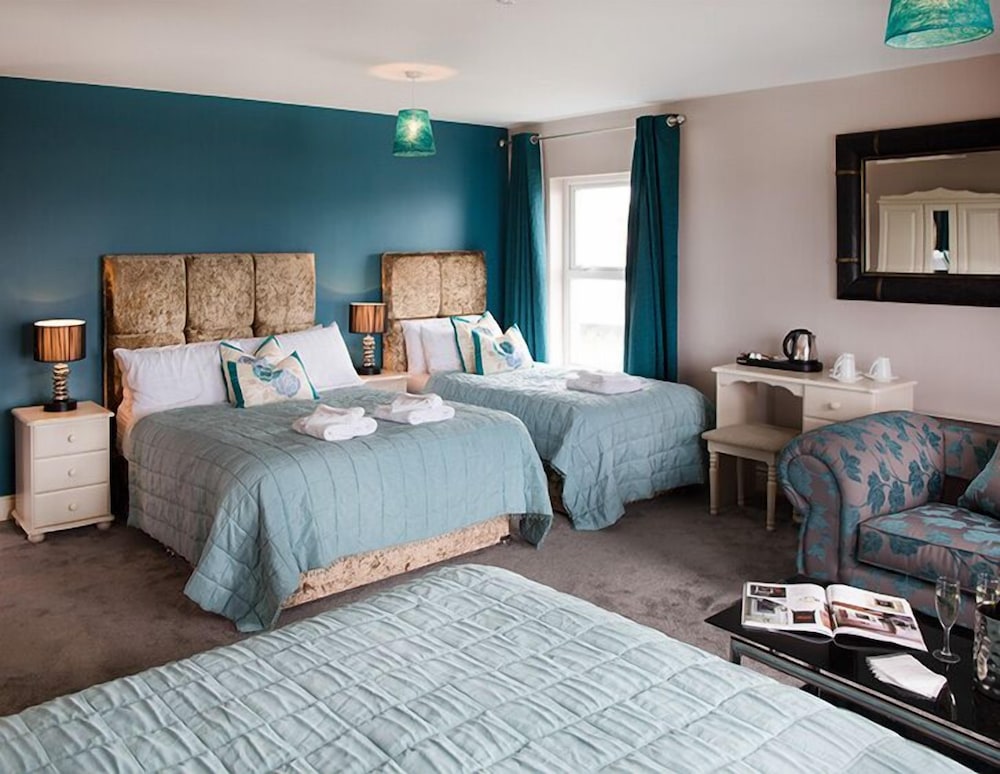 Family Room, 1 Bedroom, Ocean View (The Surf’s Up Room) photo 1