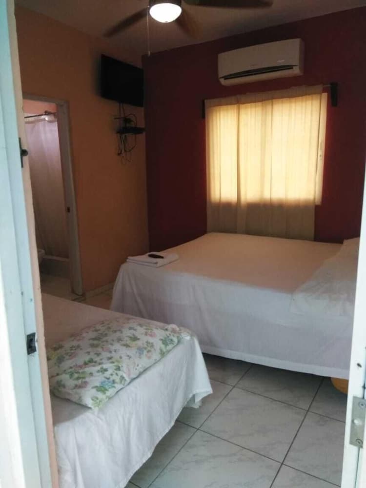 Economy Double Room photo 1
