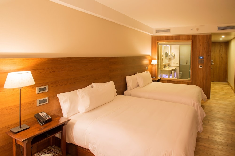 Deluxe Room, 2 Double Beds, Sea View (Family Plan) photo 2