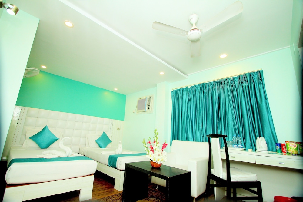 Super Deluxe Room - Photo 10