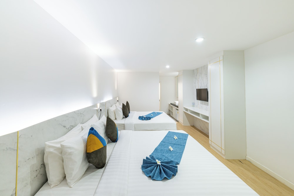Deluxe Twin Room - Photo 4