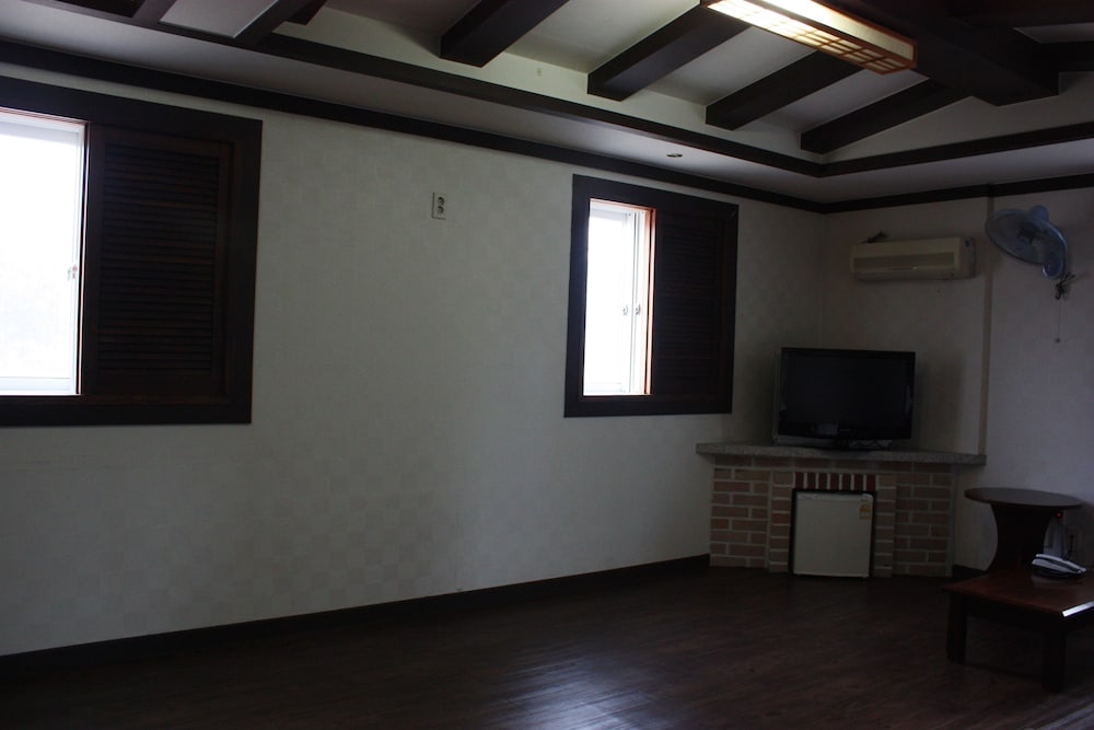 Standard Room (Ondol) photo 2