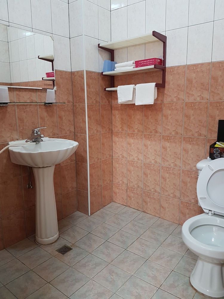 Comfort Quadruple Room, 2 Double Beds, Non Smoking photo 3