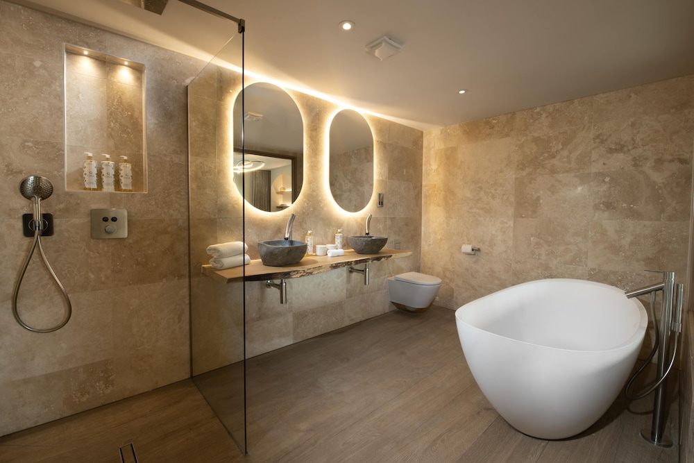 Deluxe Studio Suite photo 3