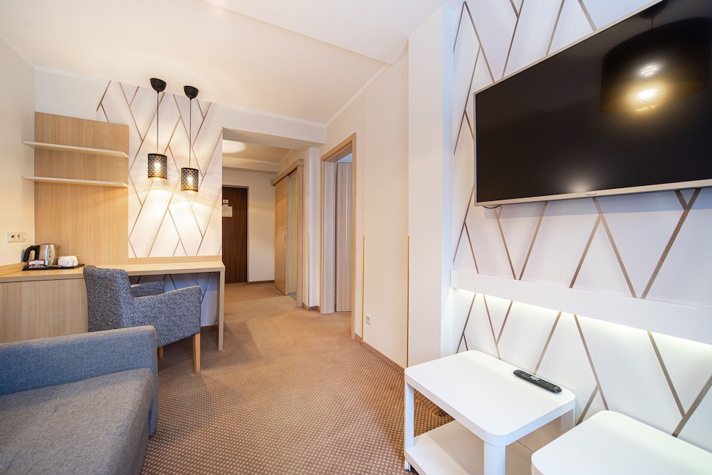 Deluxe Suite photo 2
