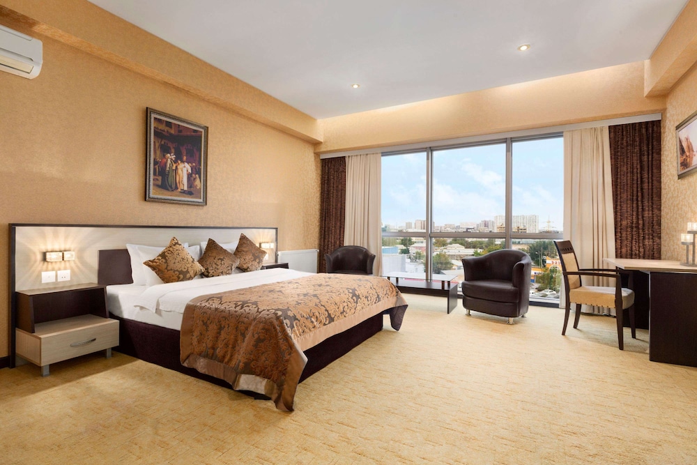 Business Double Room - Photo 1