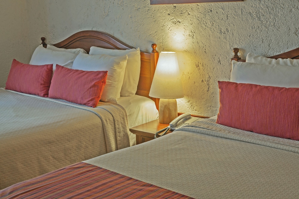 Standard Room - Photo 10