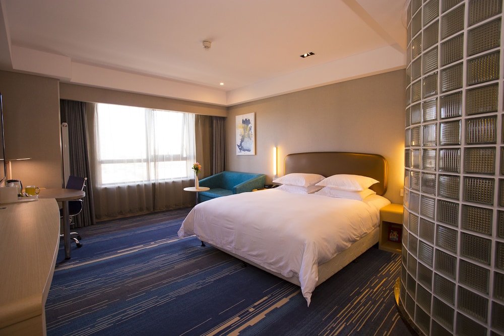 Room, 1 King Bed, Accessible