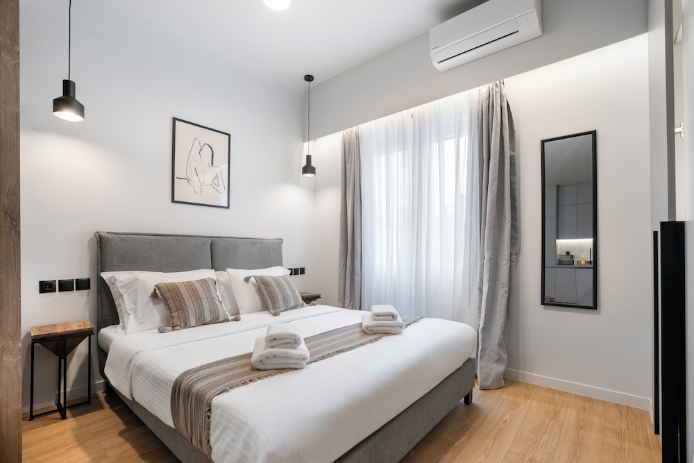 Studio, 1 Double Bed, Kitchen, City View