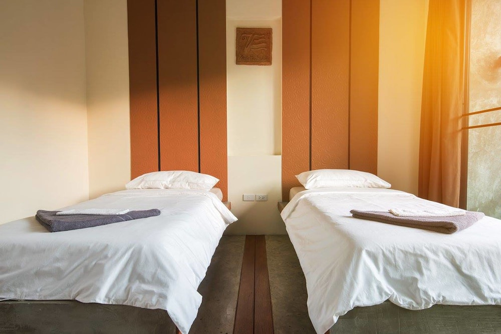 Standard Twin Room photo 3
