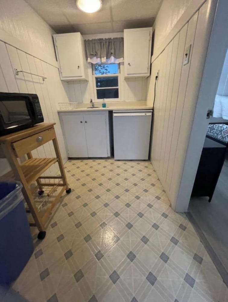 Apartment, 2 Bedrooms, Kitchenette photo 3