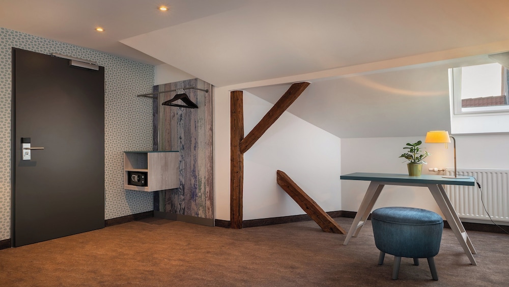 Premium Room, 1 Queen Bed