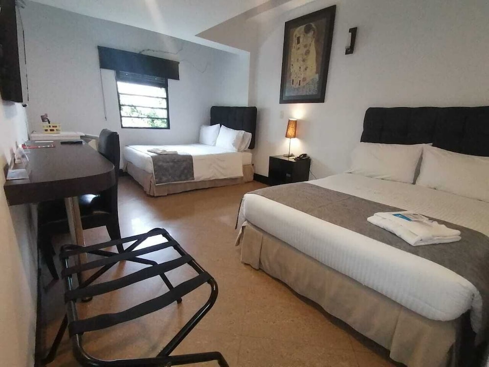 Standard Twin Room photo 1