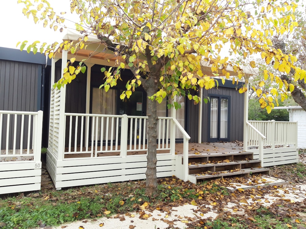 Deluxe Mobile Home, 2 Bedrooms photo 1