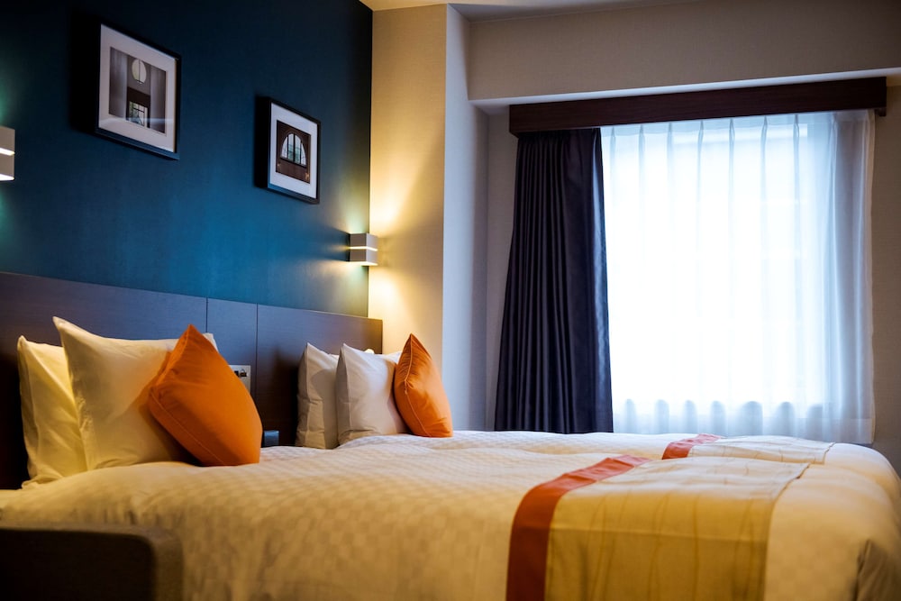 Standard Room, Multiple Beds, Non Smoking, Refrigerator (Larger Room) photo 2