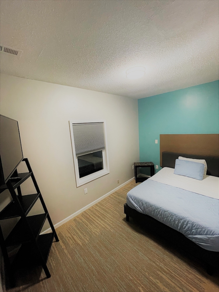 Family Apartment, 4 Bedrooms, Balcony, Bay View photo 2