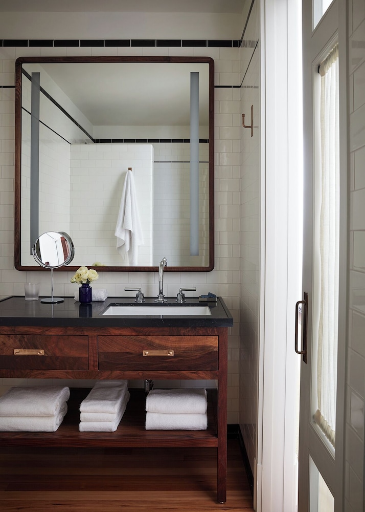 Room (Nook)