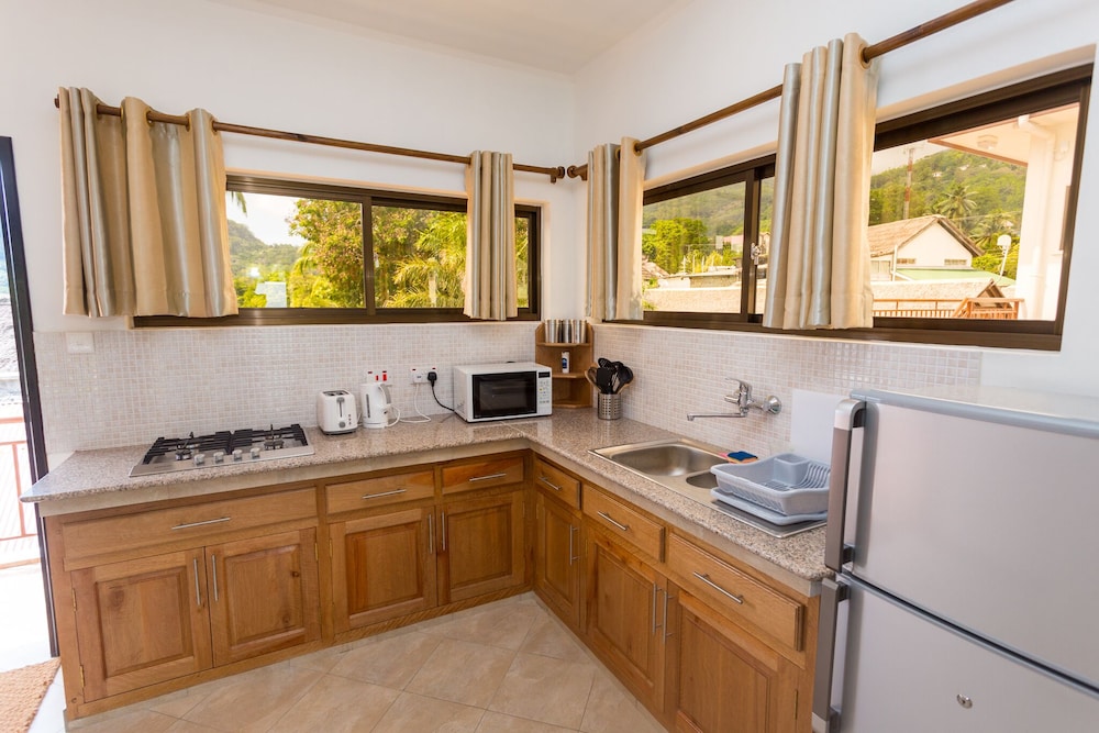Superior Apartment, Sea View, Beachside photo 2