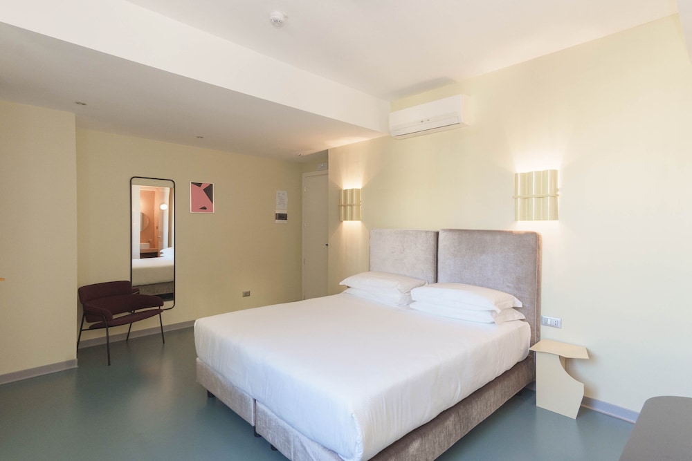 Superior Double or Twin Room photo 1