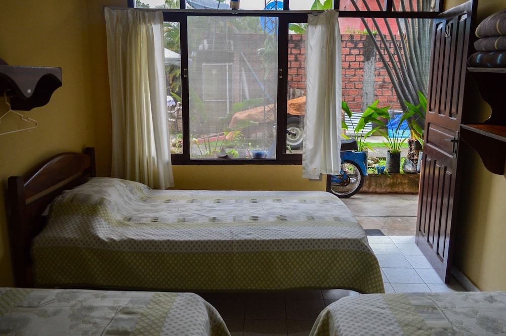 Basic Triple Room, Multiple Beds, Courtyard View photo 3