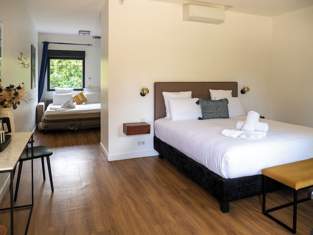 Quadruple Room - Photo 3