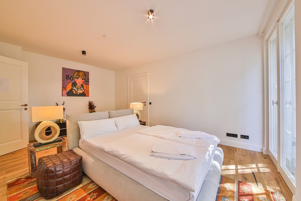 Exclusive Apartment photo 2