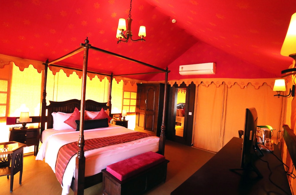 Deluxe Hut King Size  Rooms photo 3