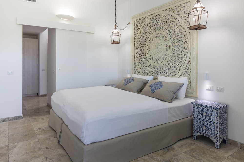 Junior Suite, Terrace, Partial Sea View (Lateral)
