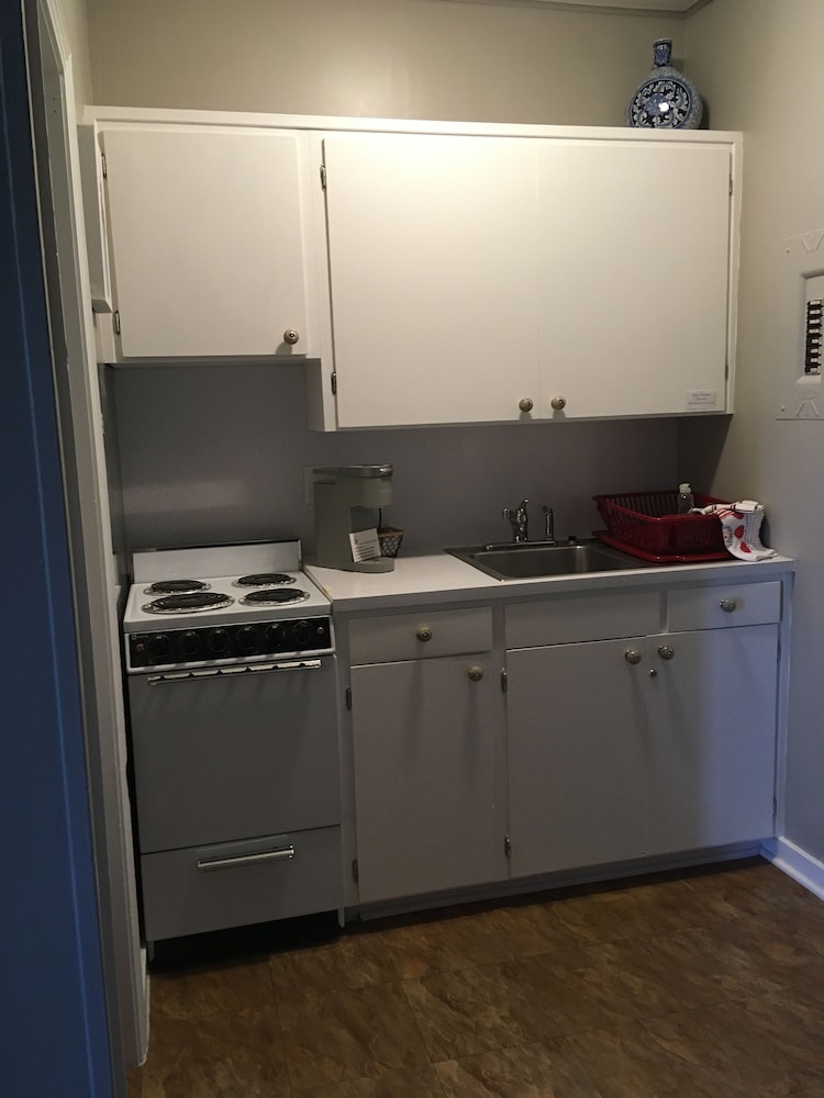Double Room, Multiple Beds, Full Kitchen photo 3