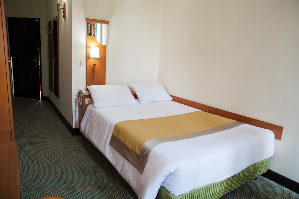 Deluxe Double Room, City View photo 1