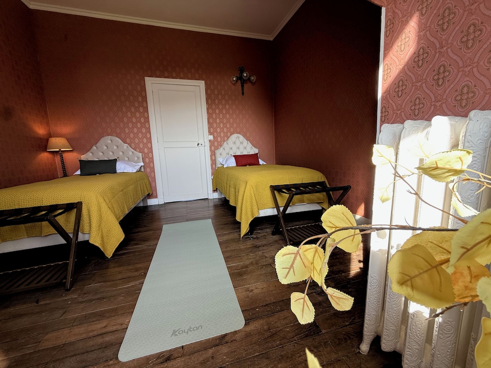 Standard Double Room, 2 Twin Beds, Garden View