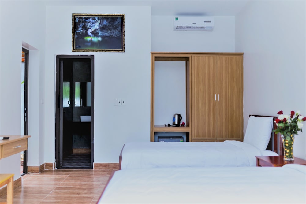 Deluxe Room, Balcony - Photo 6